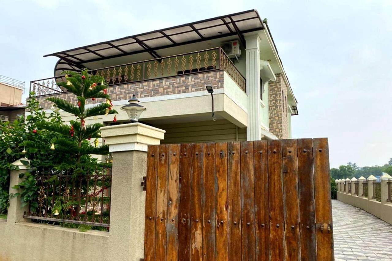 Nessies Villa Alibag Exterior photo